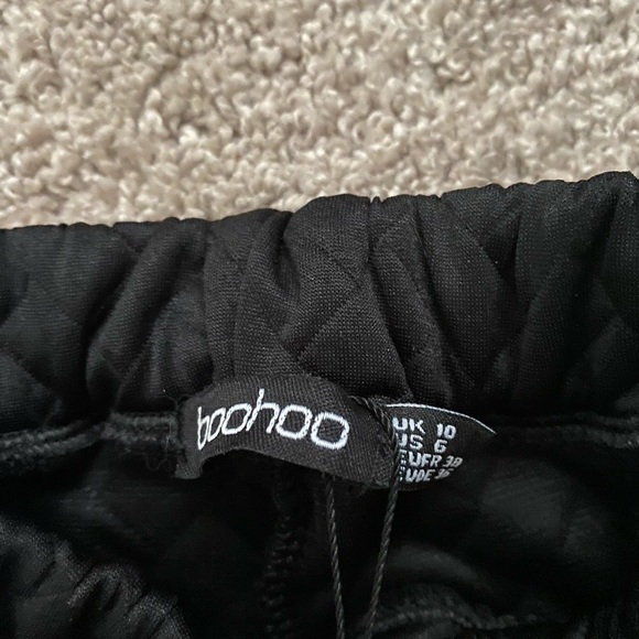 Boohoo Quilted Oversized Joggers - Picture 7 of 7